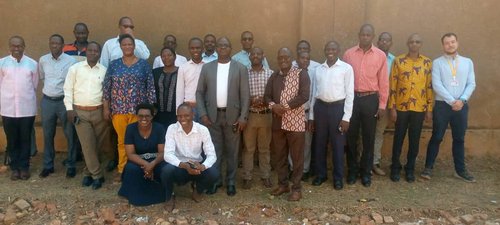 Photo de groupe des participants au projet Indero Kazoza